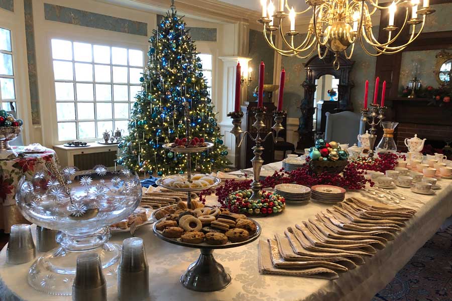 a christmas party at the inn at forest oaks