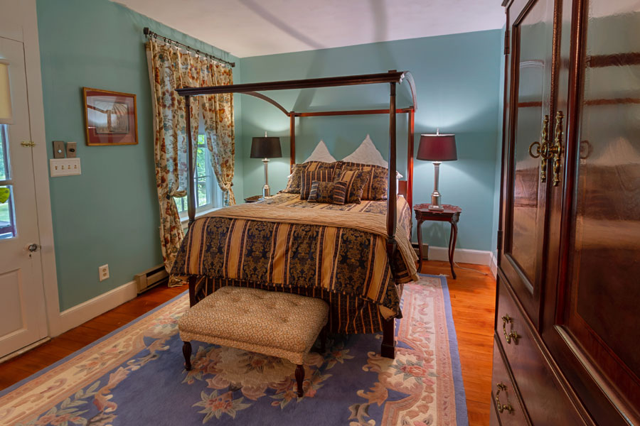 vine cottage bedroom with blue walls in natural bridge, virginia