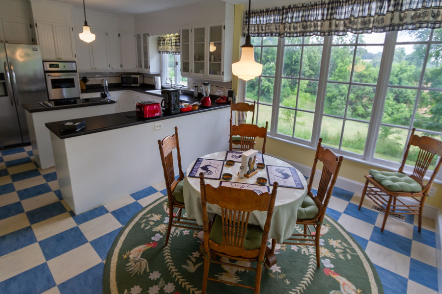 vine cottage kitchen dining table with 4 chairs in natural bridge, virginia